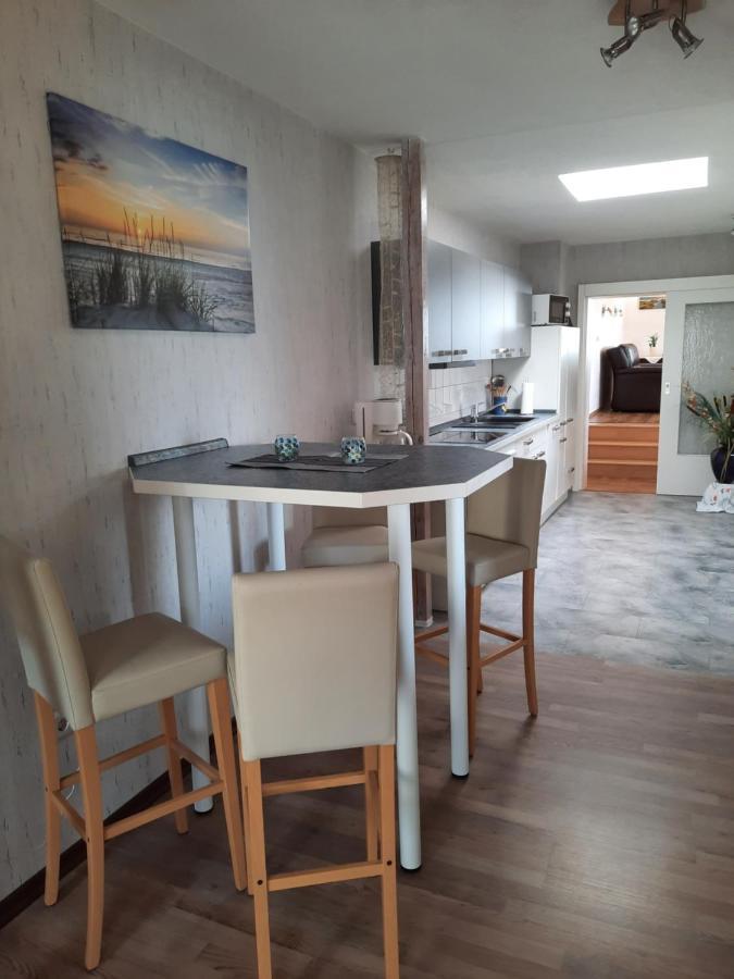 Ferienwohnung Ferienhaus in Hafennähe Sassnitz Exterior foto