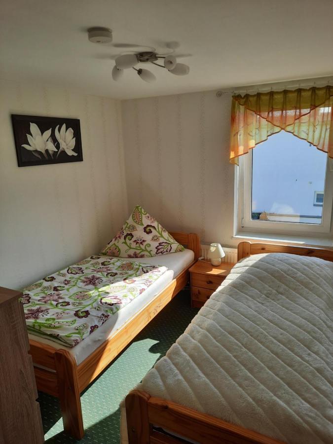 Ferienwohnung Ferienhaus in Hafennähe Sassnitz Exterior foto